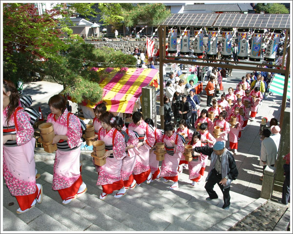 春季弘法忌湯汲み式