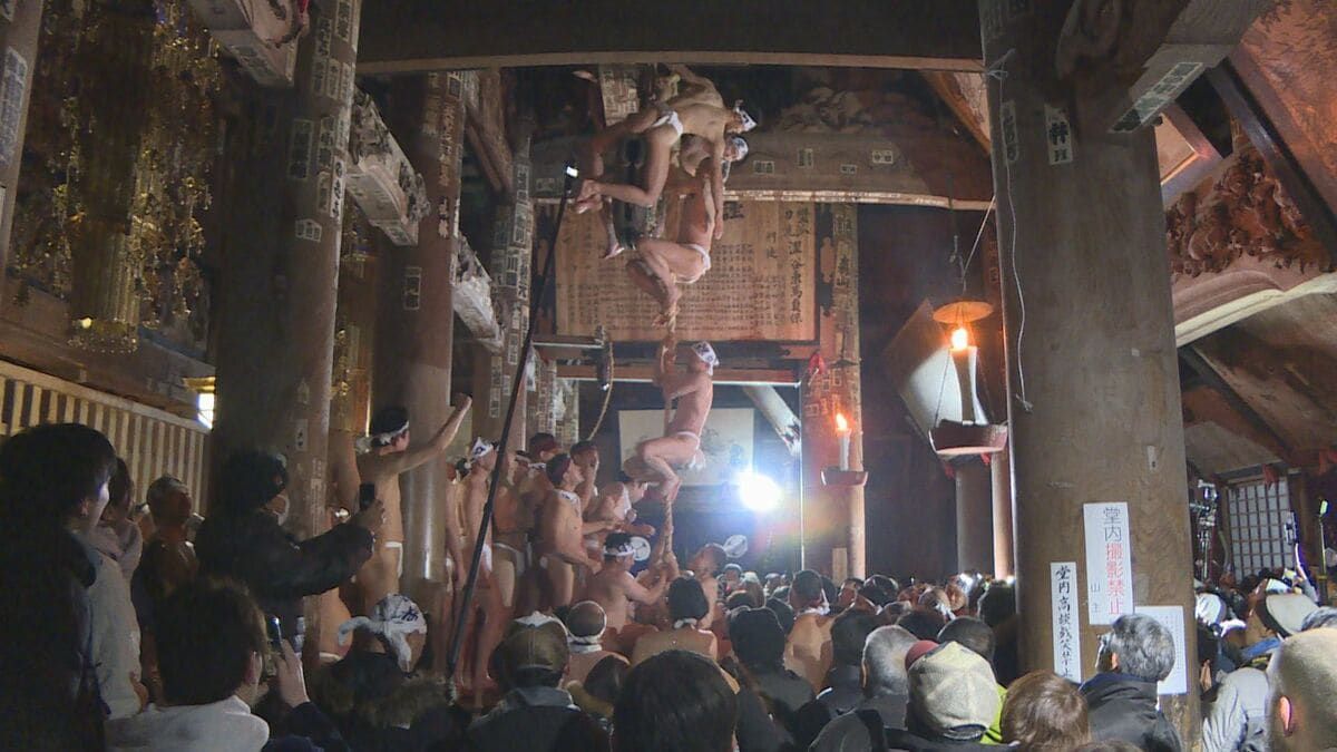 七草七日堂裸詣り