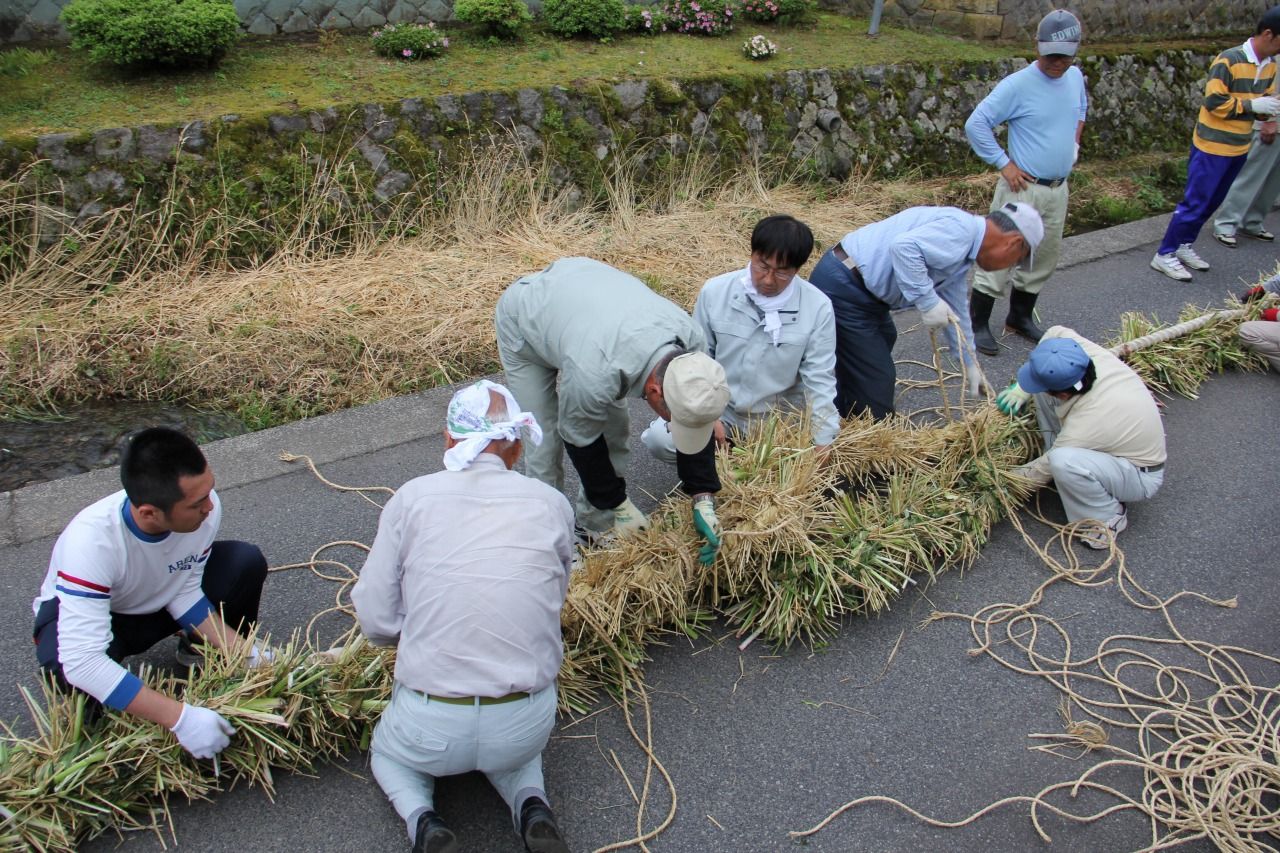 但馬久谷の菖蒲綱引き