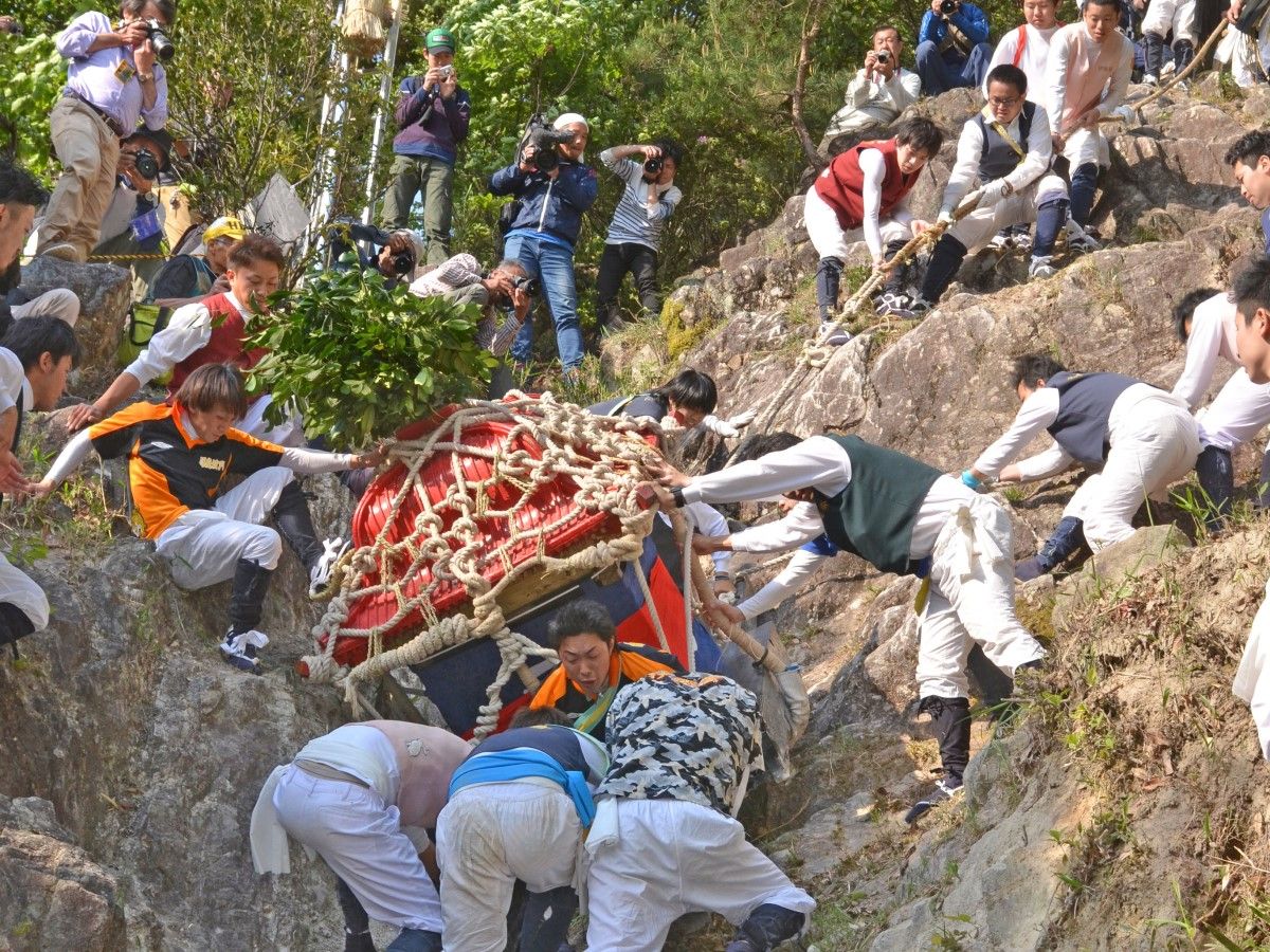 伊庭の坂下し祭